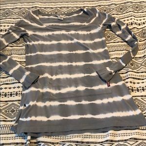 Hard tail long sleeve